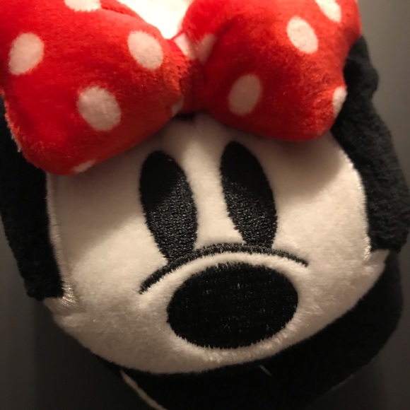 Minnie Mouse Plush Slippers - Picture 1 of 8